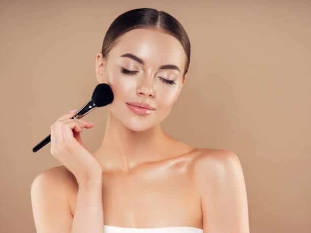 Natural Makeup Tips in Hindi