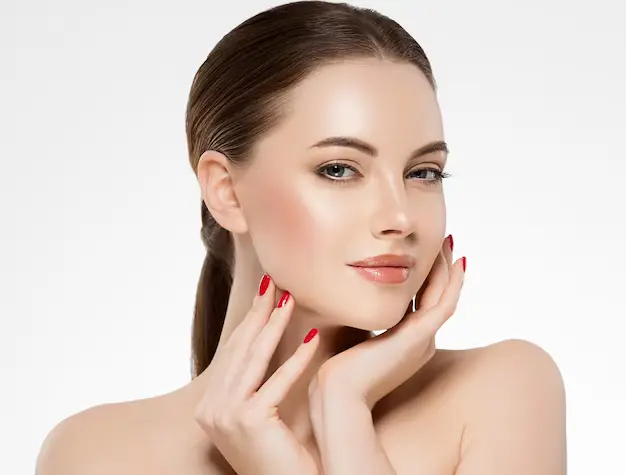 Read more about the article चेहरे की त्वचा को सॉफ्ट स्मूथ मुलायम कैसे बनाएं (15 उपाय व तरीका)