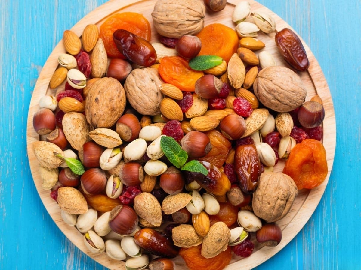 Read more about the article रोज ड्राई फ्रूट्स खाने के फायदे और नुकसान | Dry Fruits Benefits & Side Effects Hindi