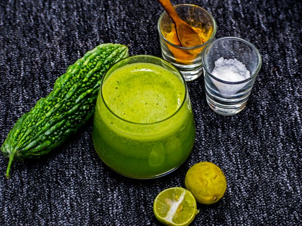 karela juice recipe for weight loss in hindi