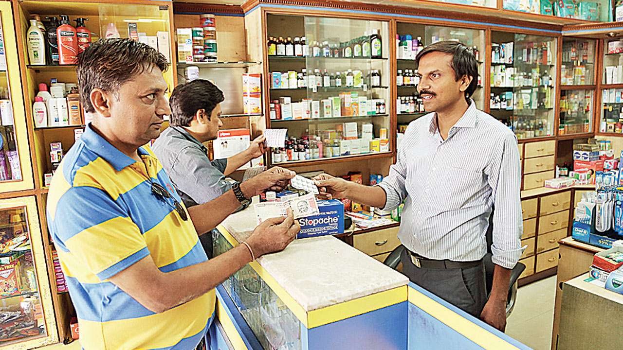 Read more about the article मेडिकल स्टोर कैसे खोलें | Medical Store Business Plan Hindi