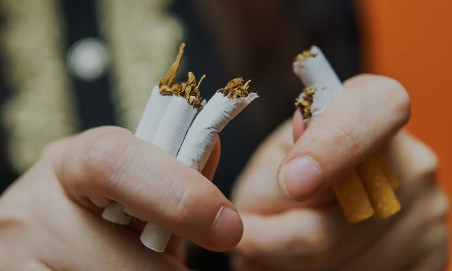 Read more about the article बीड़ी सिगरेट छोड़ने के 12 घरेलू उपाय | स्मोकिंग छोड़ने का आसान तरीका